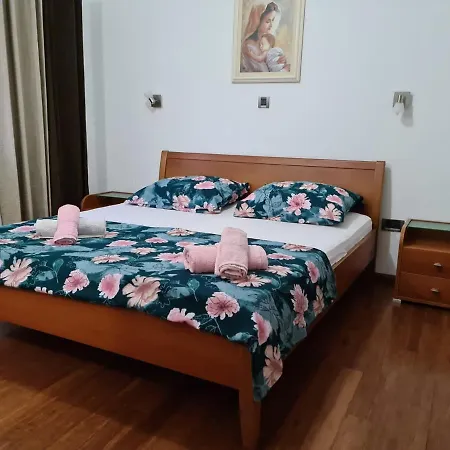 Vesna Villa