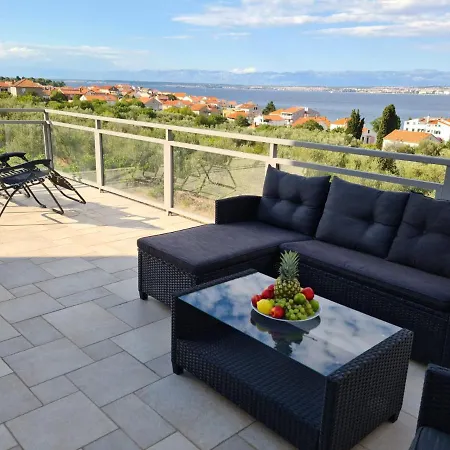 Villa Vesna *